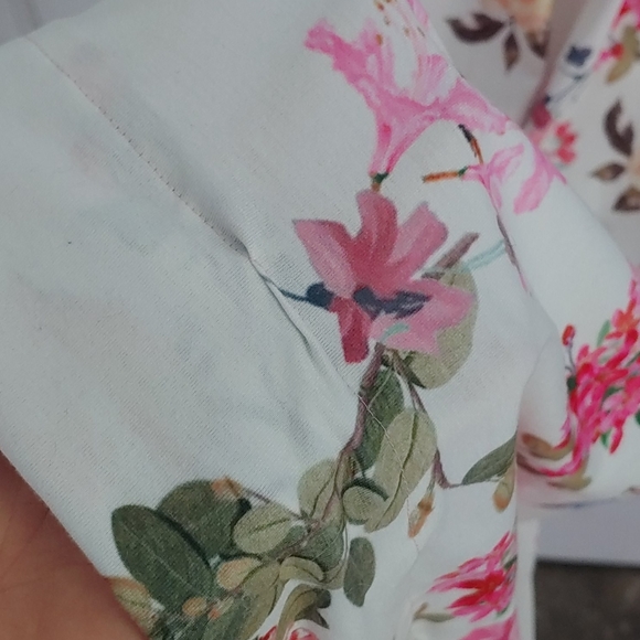 Floral dress with pockets - Picture 4 of 5